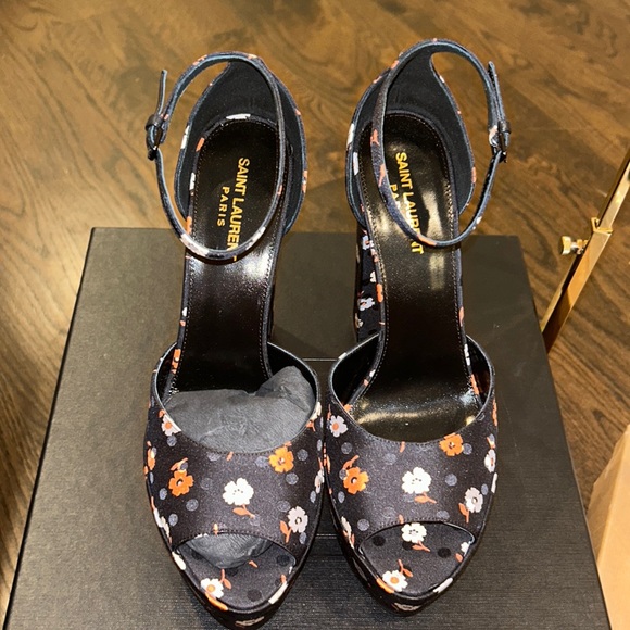 Saint Laurent platform sandal - Picture 1 of 6